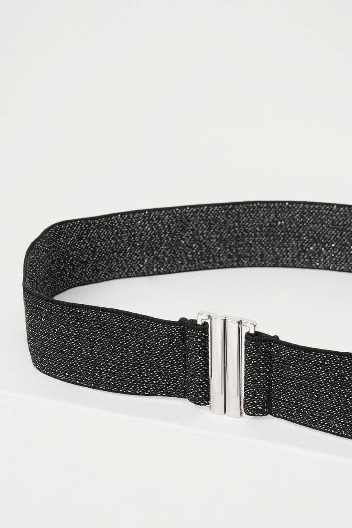 Ceinture élastique Dunia en noir, cintrée et extensible, idéale pour tuniques ou robes surdimensionnées.