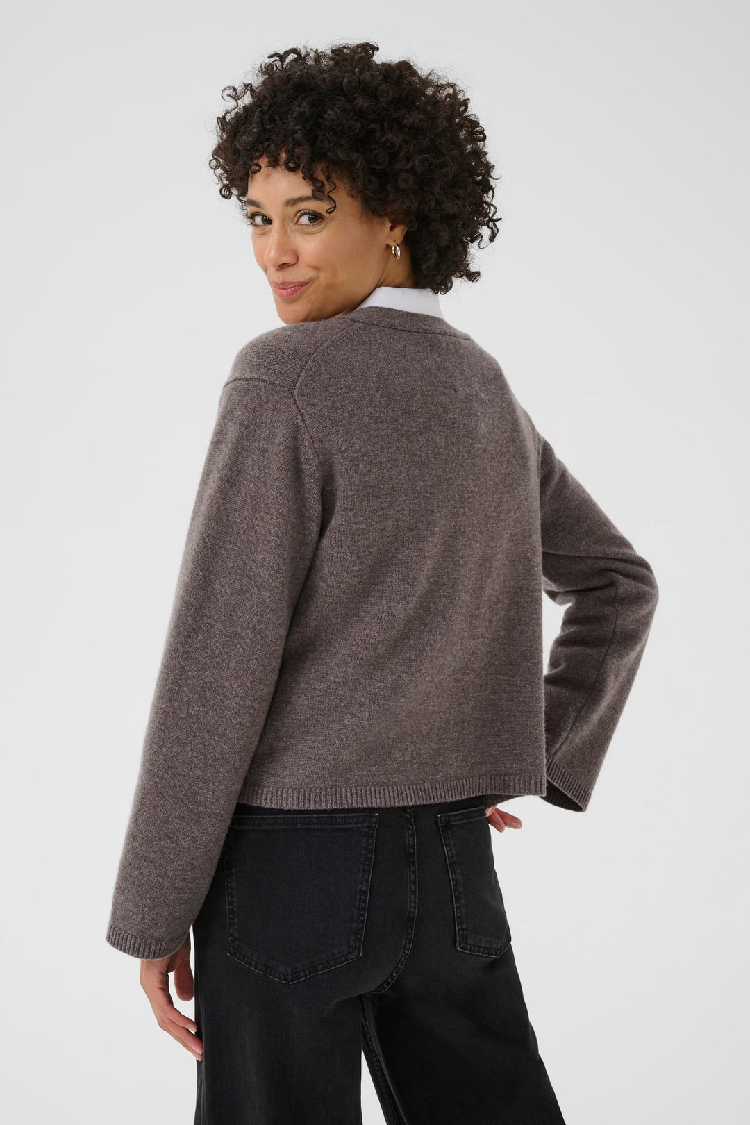 Décris moi le produit en français