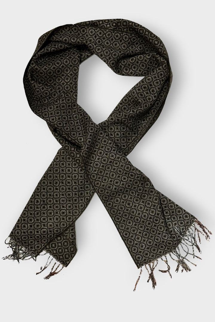 Foulard de laine avec motifs circulaires