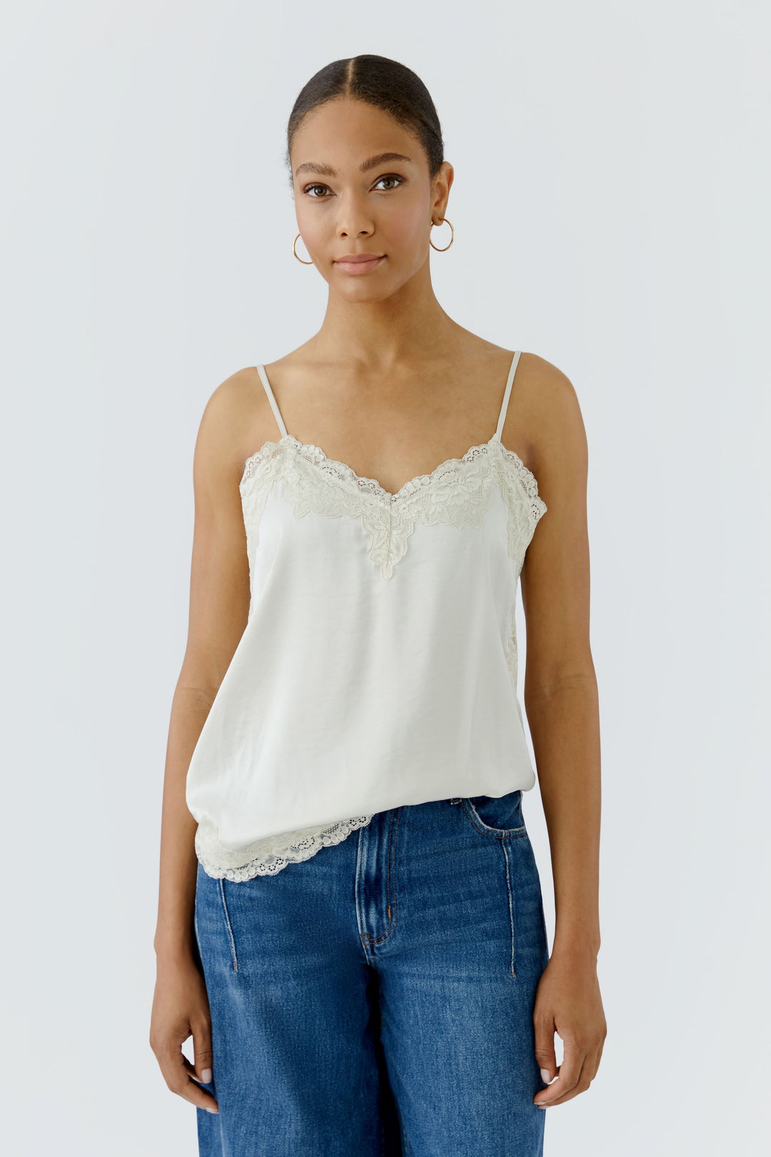 Satin camisole with lace 