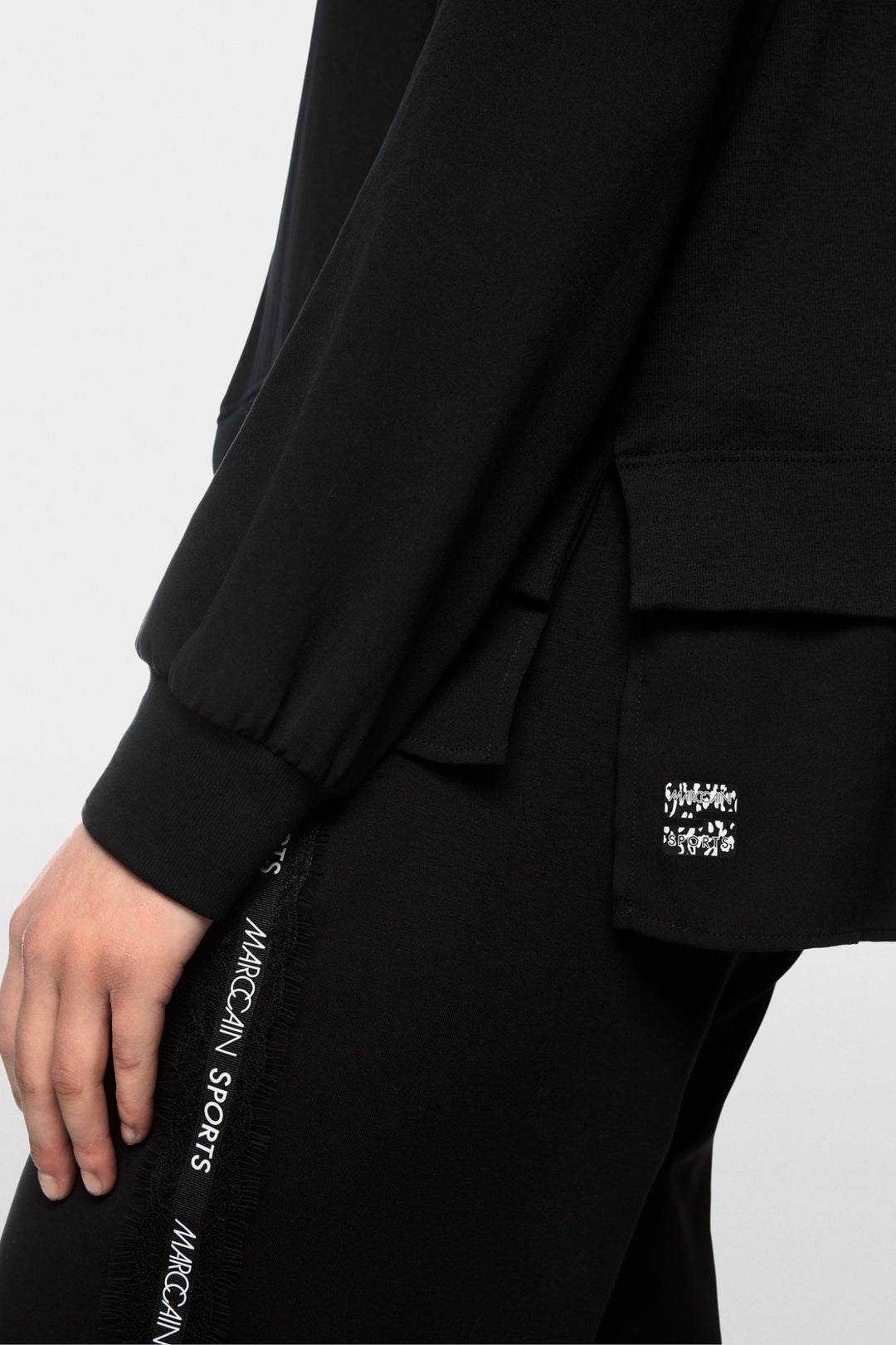 Blouse ample à col avec cordon de serrage