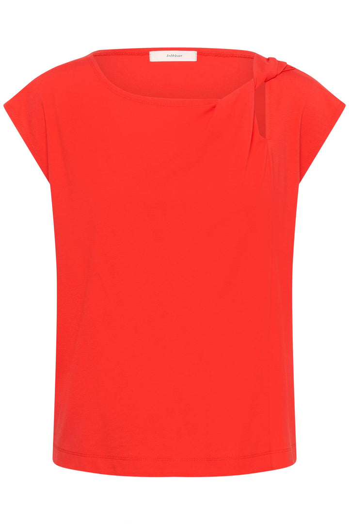 Blouse Pennie fluide à encolure drapée rouge avec manches courtes, vue de face