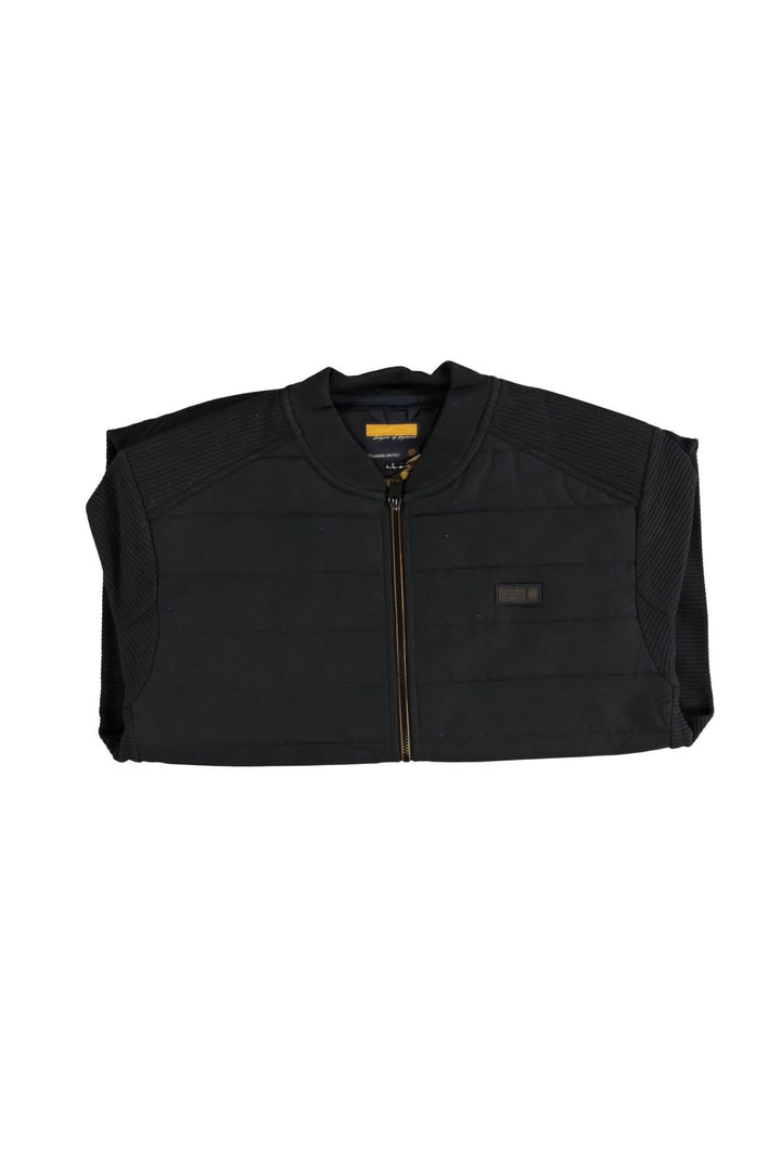 Blouson matelassé à fermeture zippée noir, silhouette moderne et élégante, avec empiècements texturés, idéal pour la mi-saison.