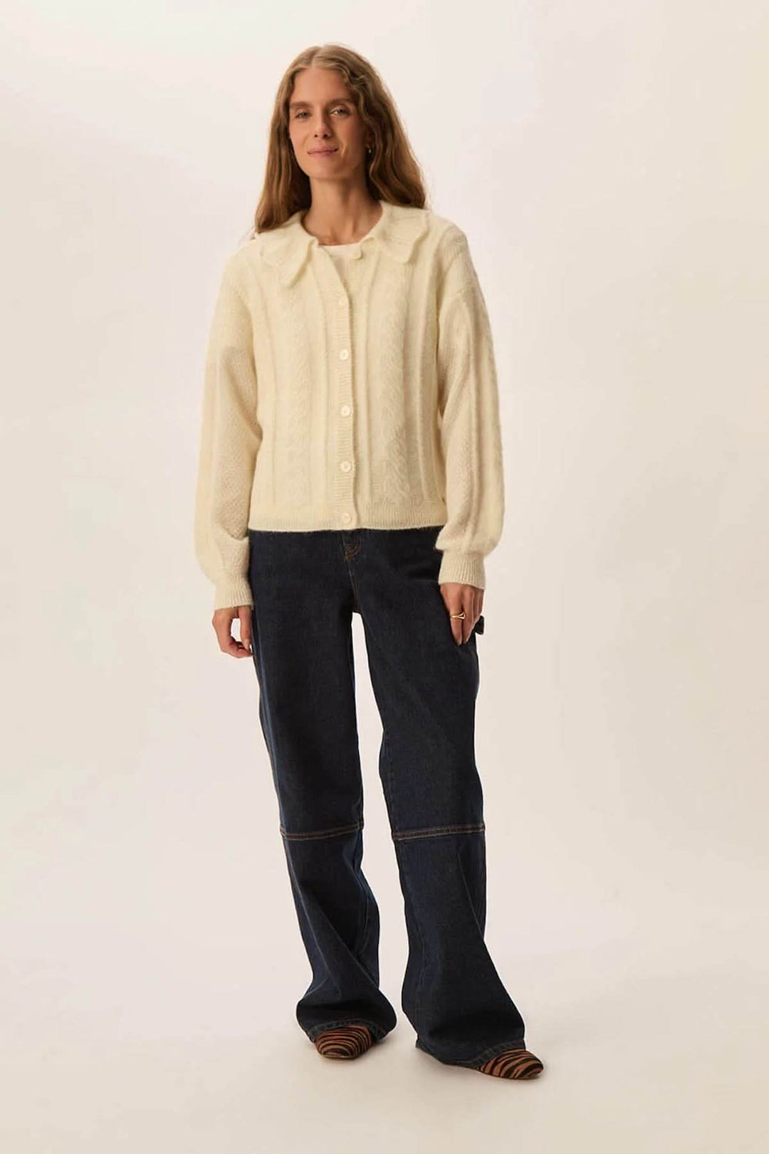 Cardigan court à col