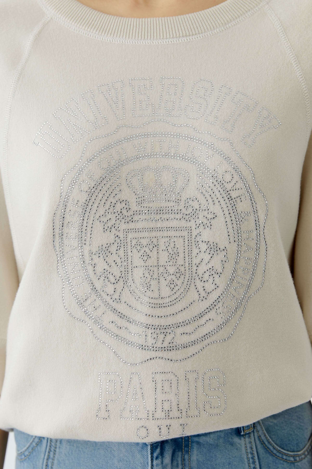 Chandail à imprimé universitaire avec encolure ronde et manches trois-quarts, en maille douce, décontracté et moderne.