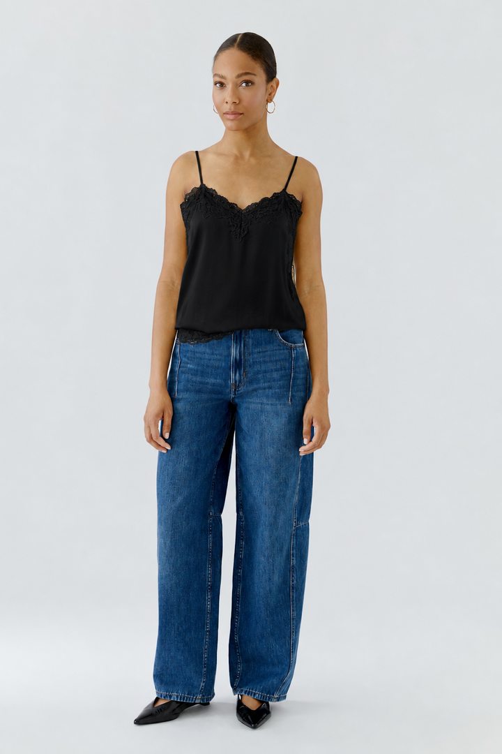 Satin camisole with lace 