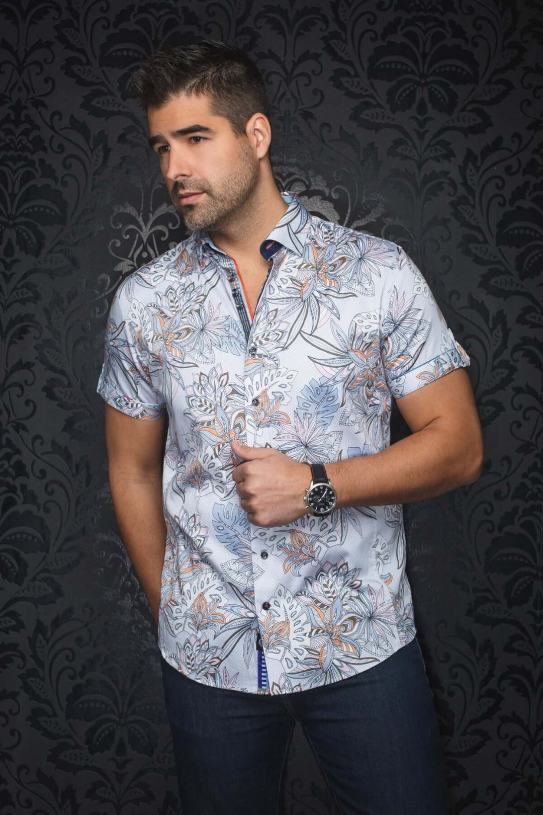 Chemise Corrado à manches courtes avec imprimé floral, coupe ajustée, col structuré, parfaite pour l'été.