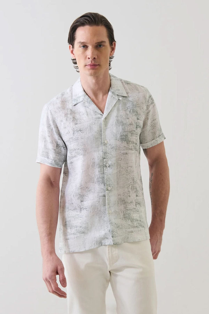 Chemise en lin à motif tropical col camp