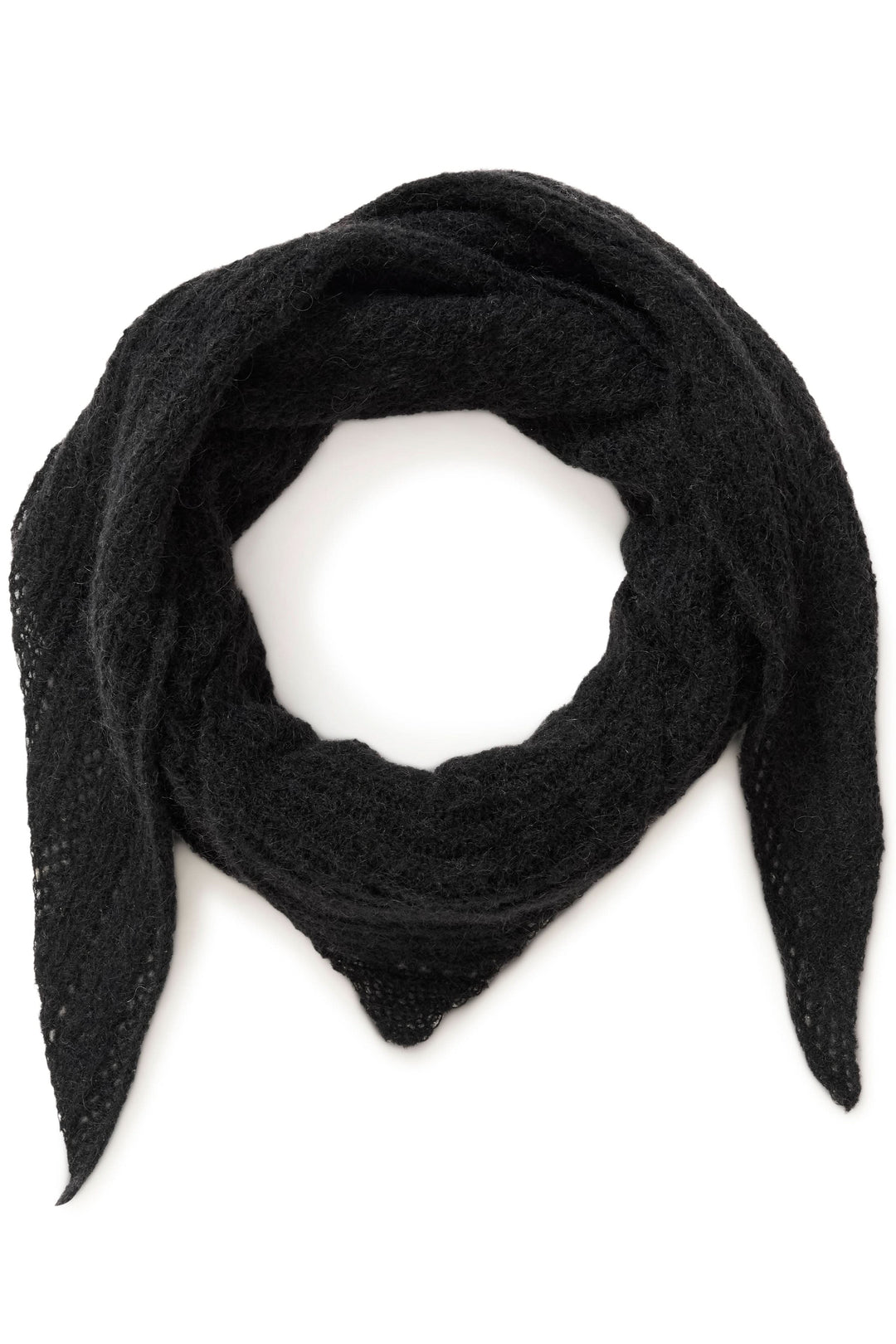 Foulard Sizze en tricot noir, léger et duveteux, idéal pour un style minimaliste sous un manteau ouvert. Format étroit et allongé.