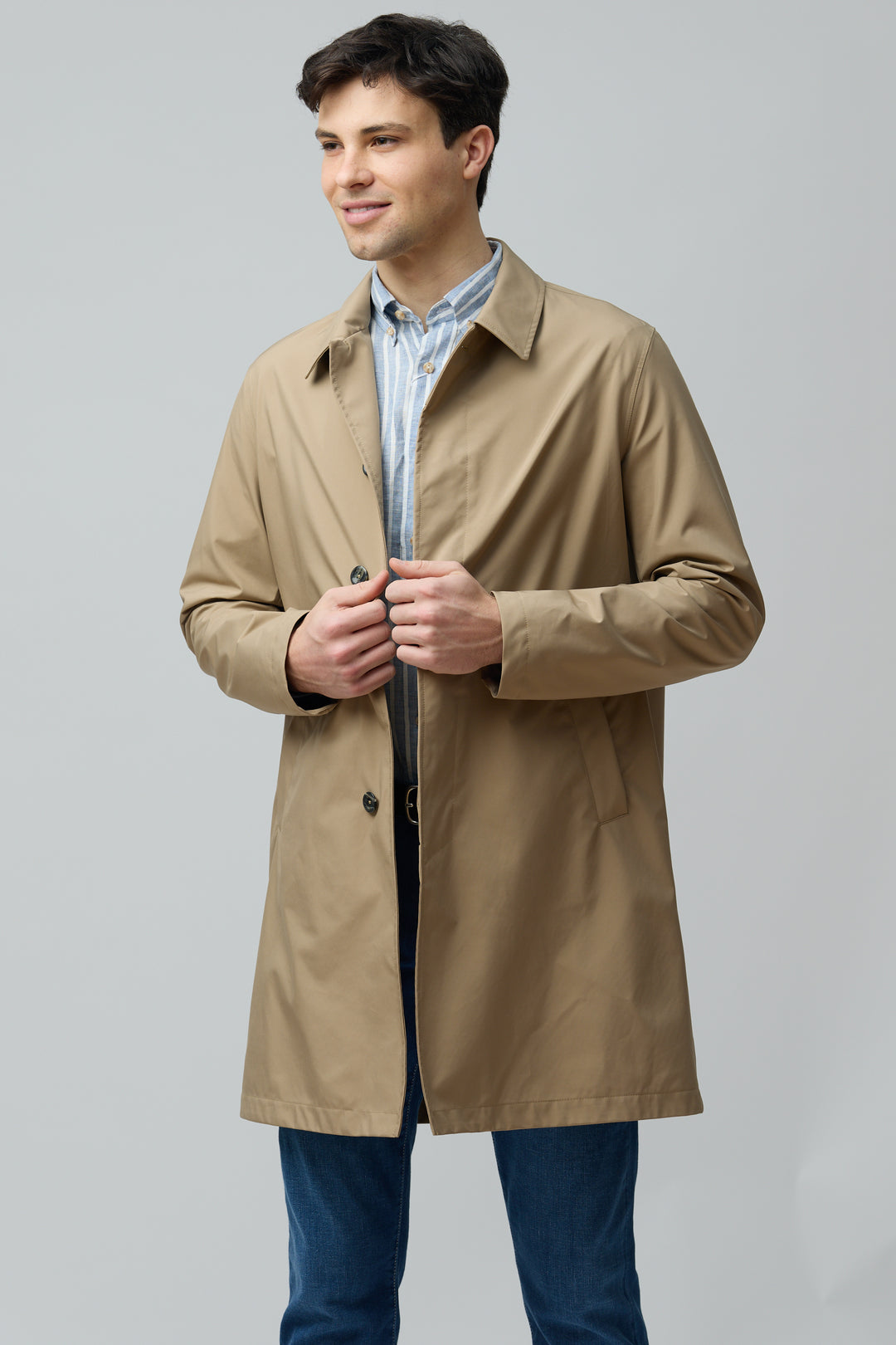 Homme portant l&