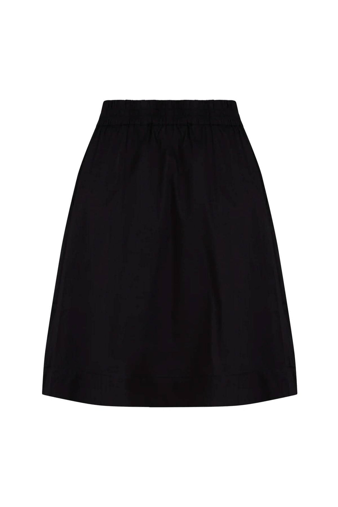 Jupe courte noire évasée avec taille élastique et poches, longueur genoux, idéale pour un look décontracté.