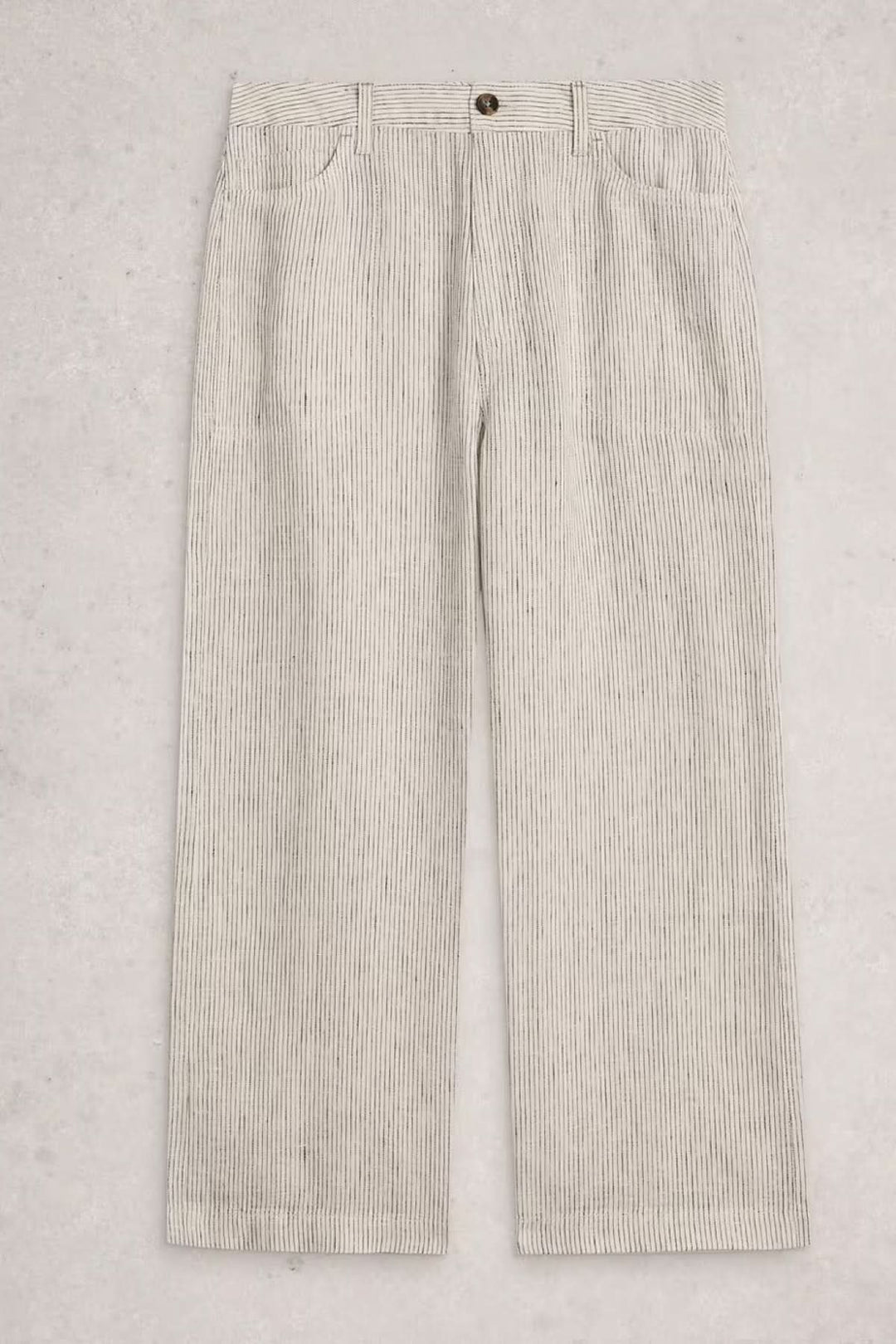 Pantalon Tia à jambes larges - Coupe droite, taille mi-haute avec passants, poches latérales, confort optimal et finition nette.