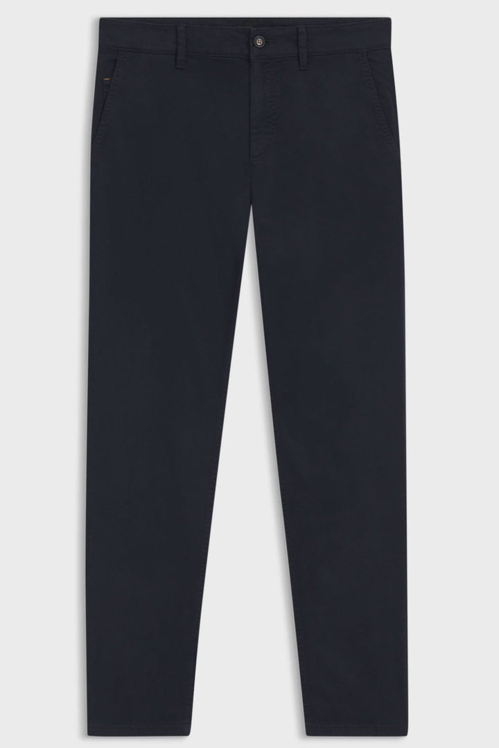 Pantalon coupe fuselée en coton stretch, noir, avec poches latérales, idéal pour un look professionnel ou décontracté.