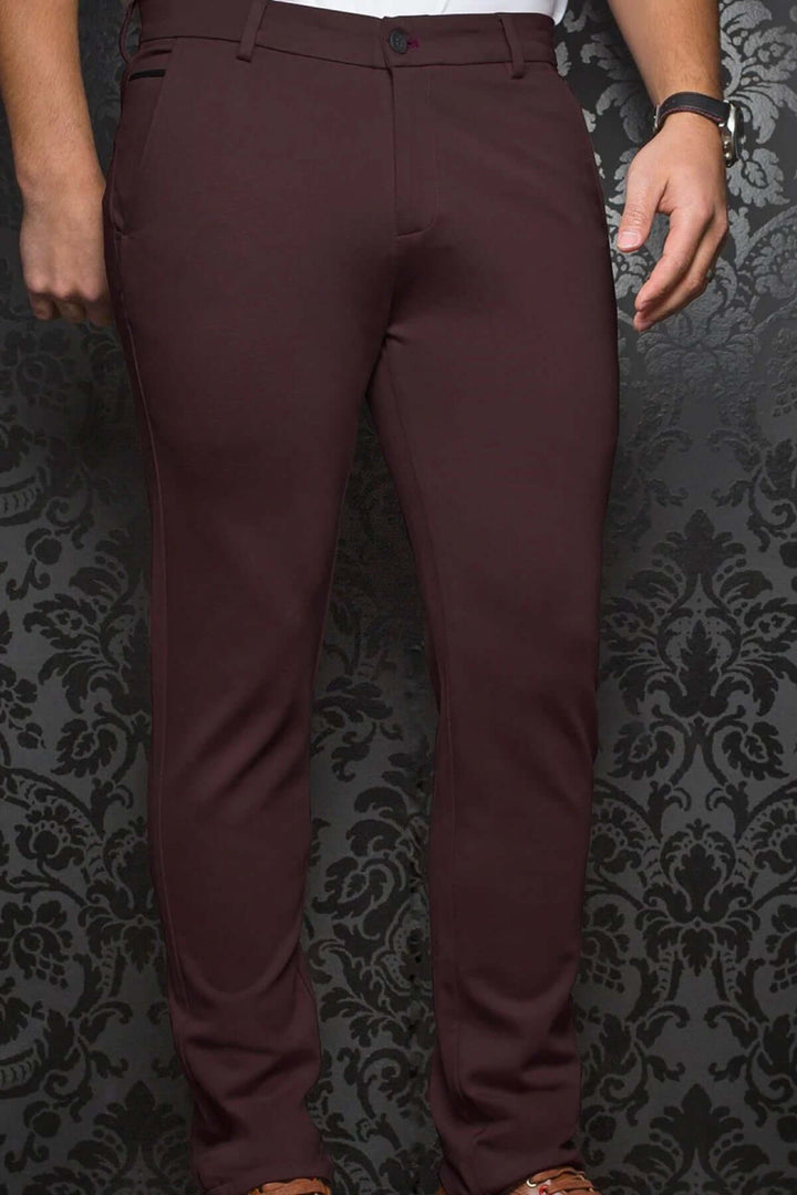 Pantalon Beretta bordeaux avec ajustement moderne et finitions raffinées, idéal pour le bureau et les sorties.