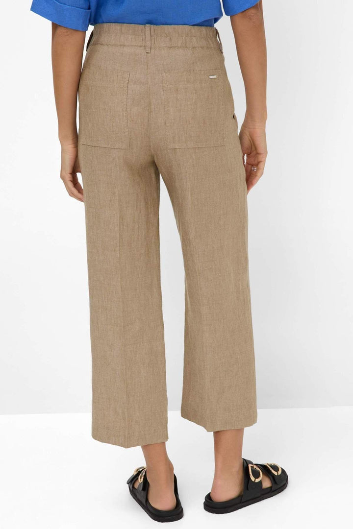 Vue de dos du pantalon en lin MAINE S, avec jambe large et taille mi-haute, idéal pour une allure décontractée en été.