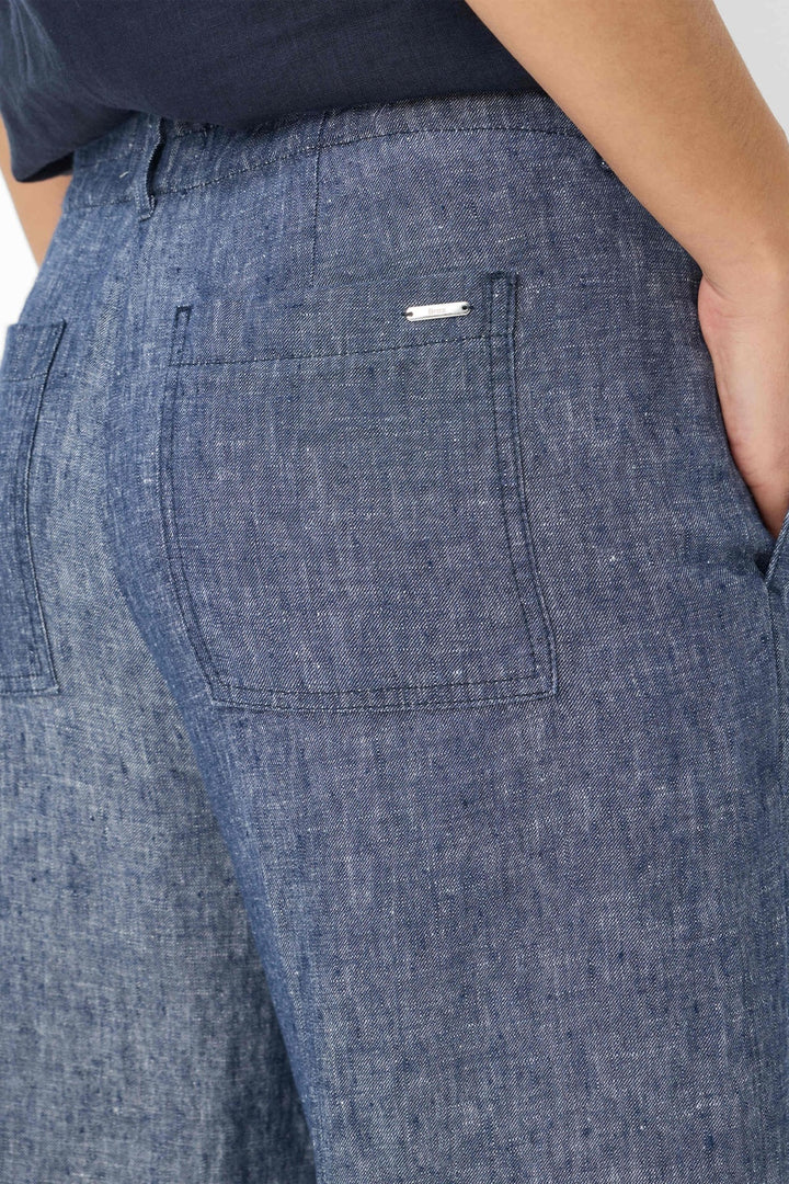 Vue de dos du Pantalon en lin MAINE S à jambe large et poche arrière, parfait pour un look estival décontracté.