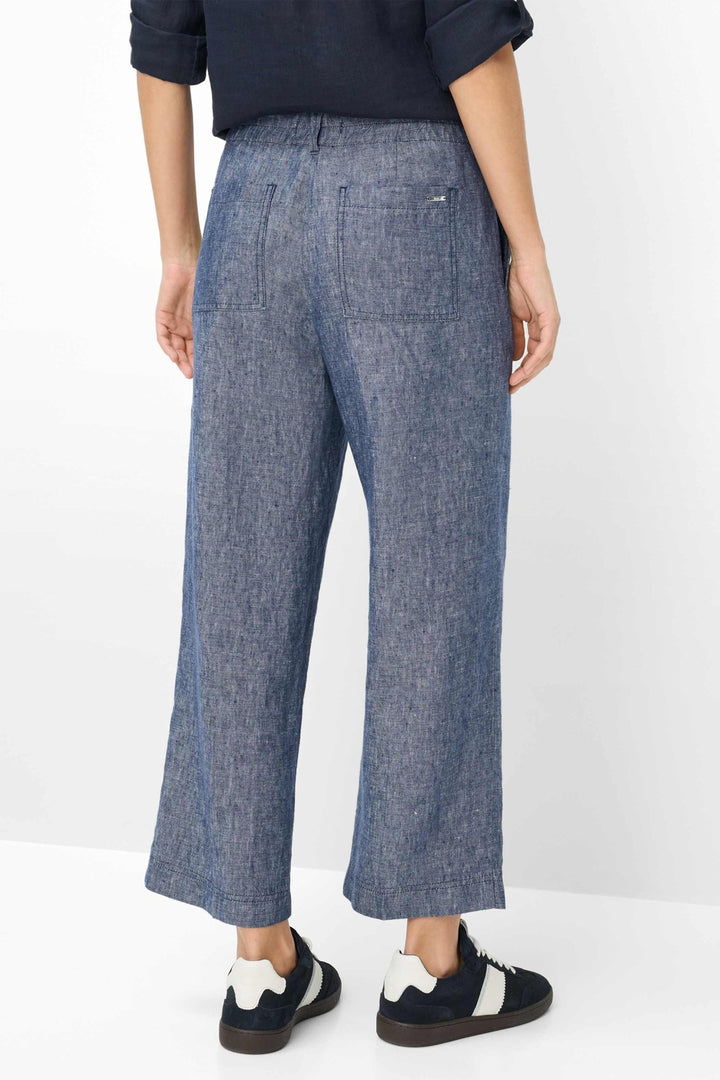 Pantalon en lin MAINE S à jambe large, denim bleu, taille mi-haute, avec poches arrière. Idéal pour style décontracté et estival.