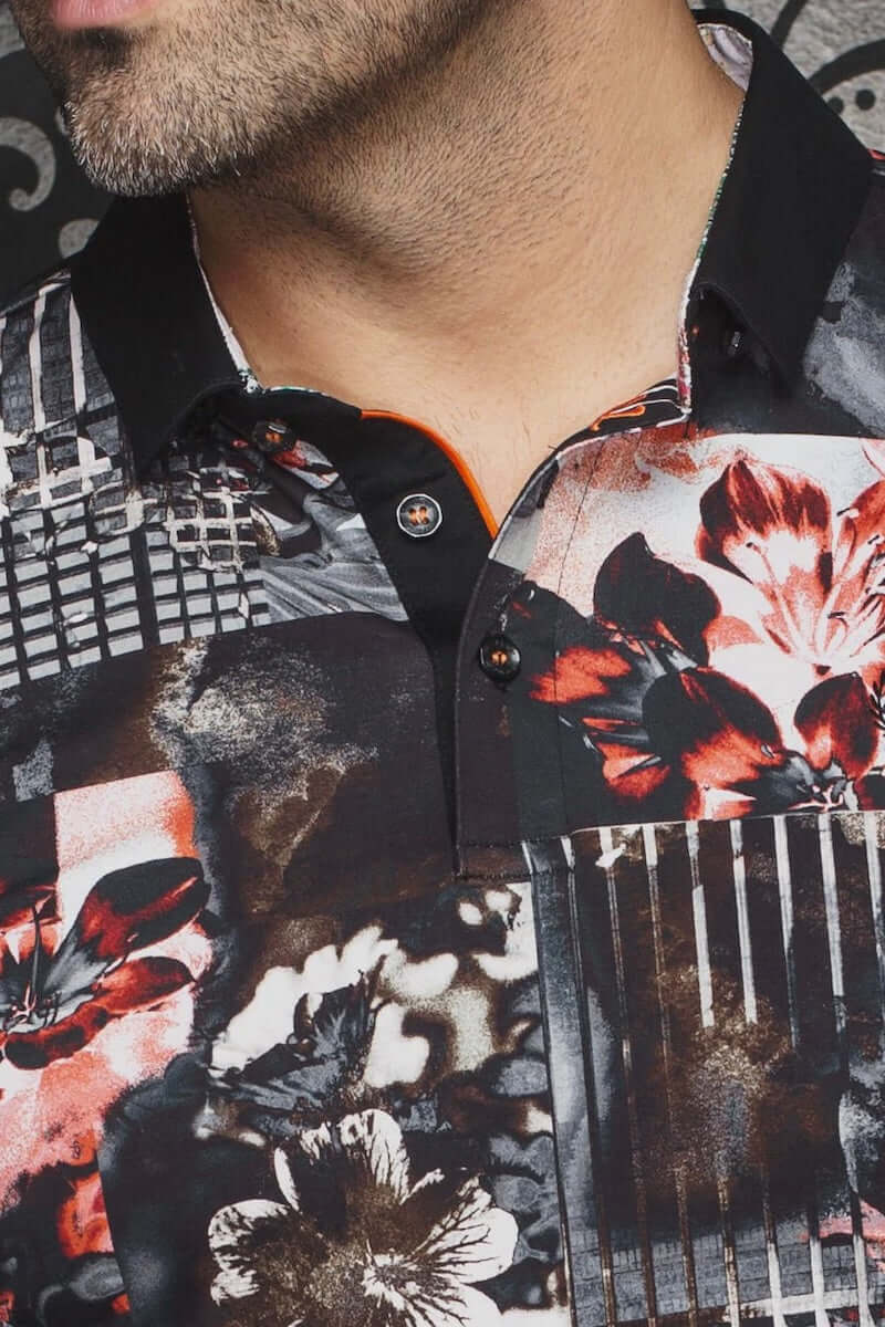Polo homme avec motifs floraux contrastants et collet noir pour un style habillé et décontracté.