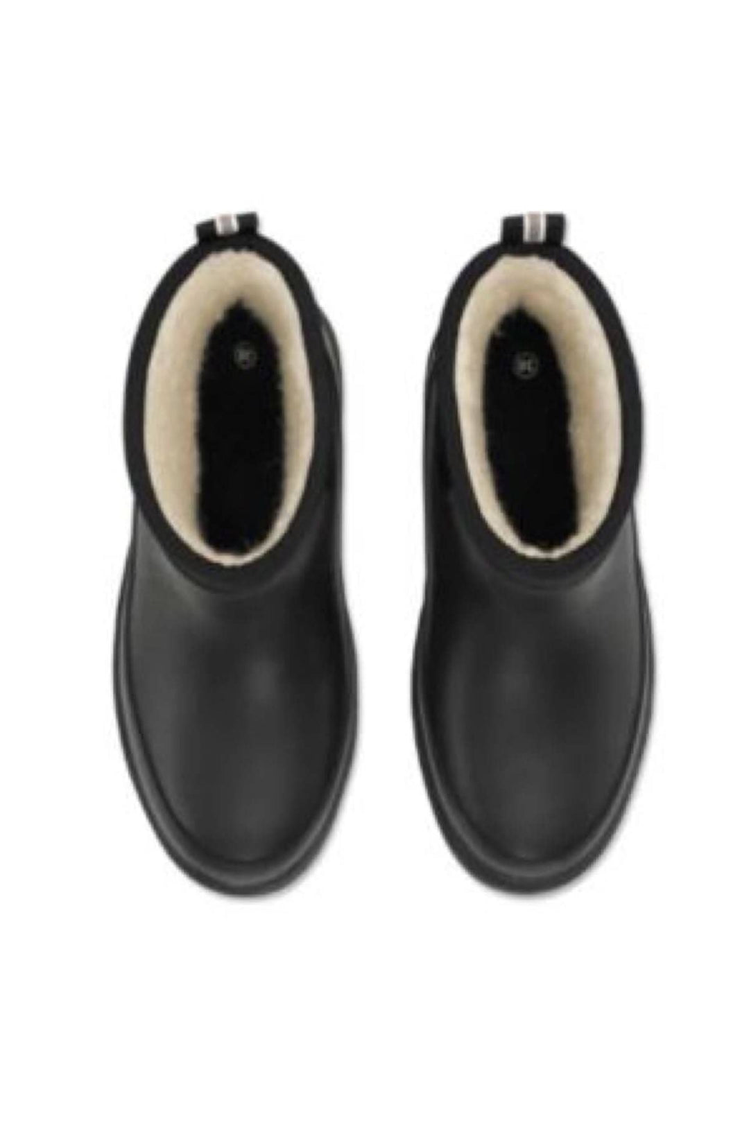 Bottes Ilse Jacobsen noires, imperméables et isolantes, idéales pour temps froid et humide.