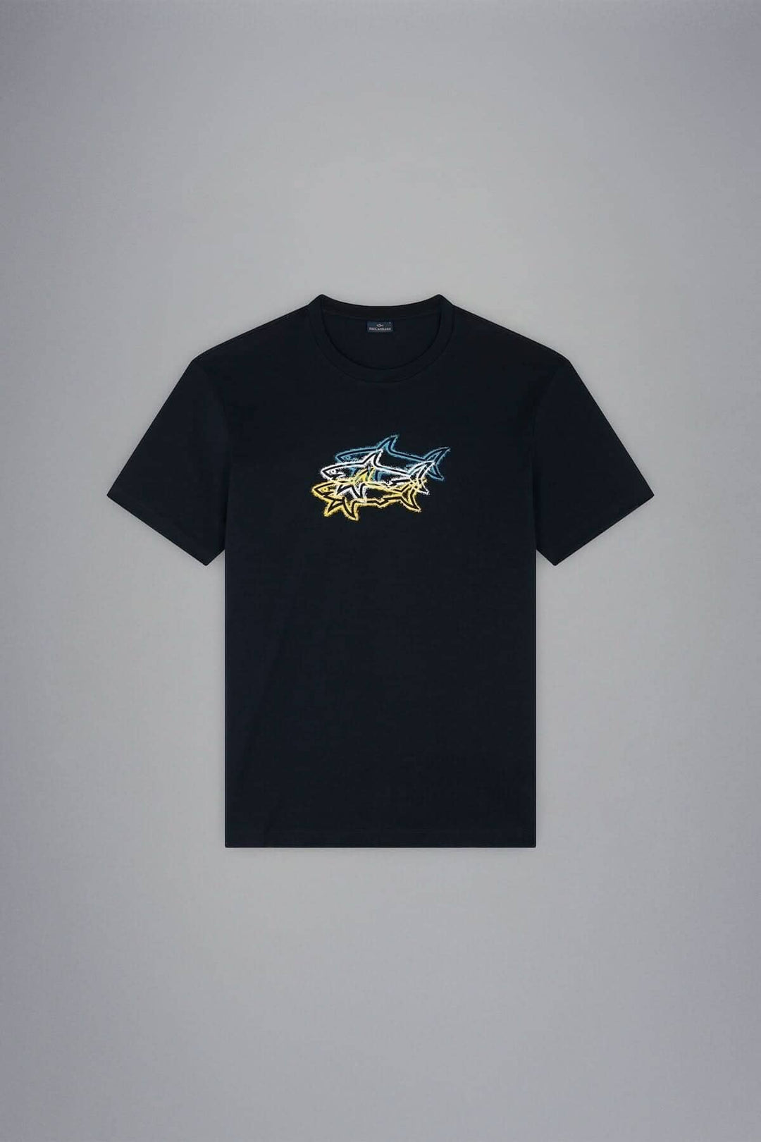 T-shirt noir en coton biologique avec impression de 3 requins, logo Paul &amp; Shark, style décontracté.