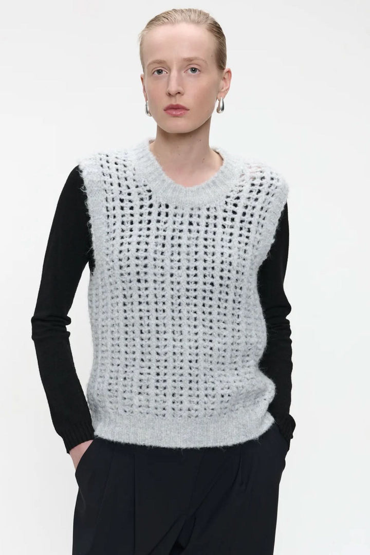 Tricot sans manches en maille ajourée