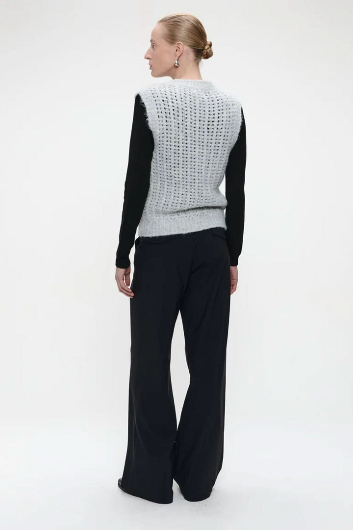 Tricot sans manches en maille ajourée