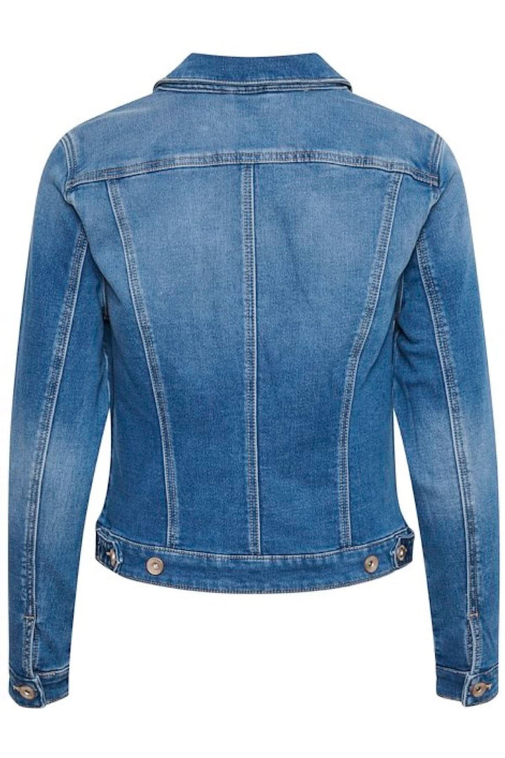 Veste en jean bleu femme, dos avec quatre poches, couture soignée et design moderne.