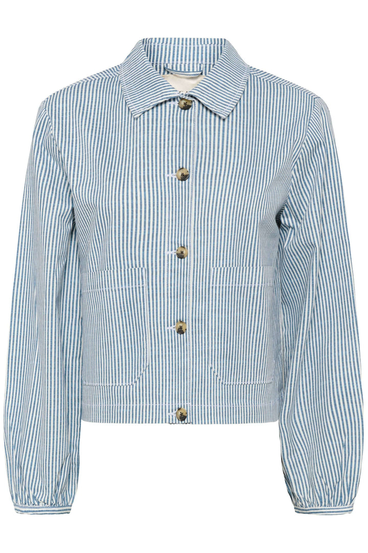 Veste légère rayée à boutons avec col chemise et poches plaquées, idéale pour superposer et compléter des tenues modernes.