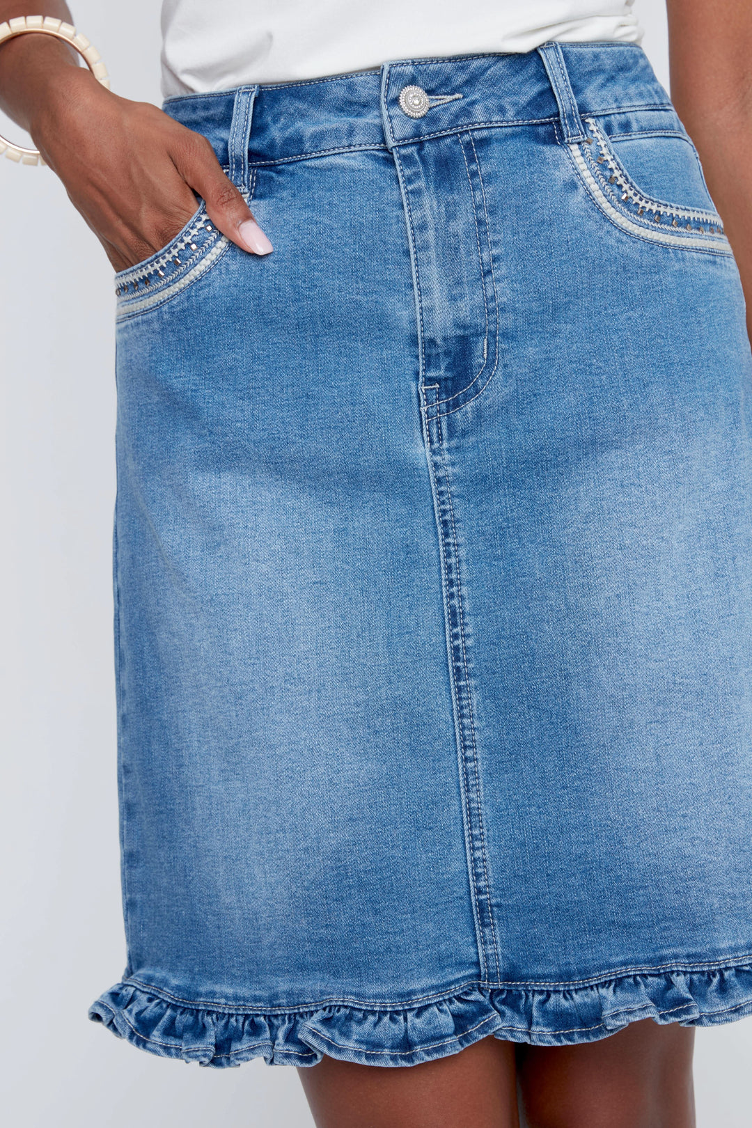 Jupe en denim à volant