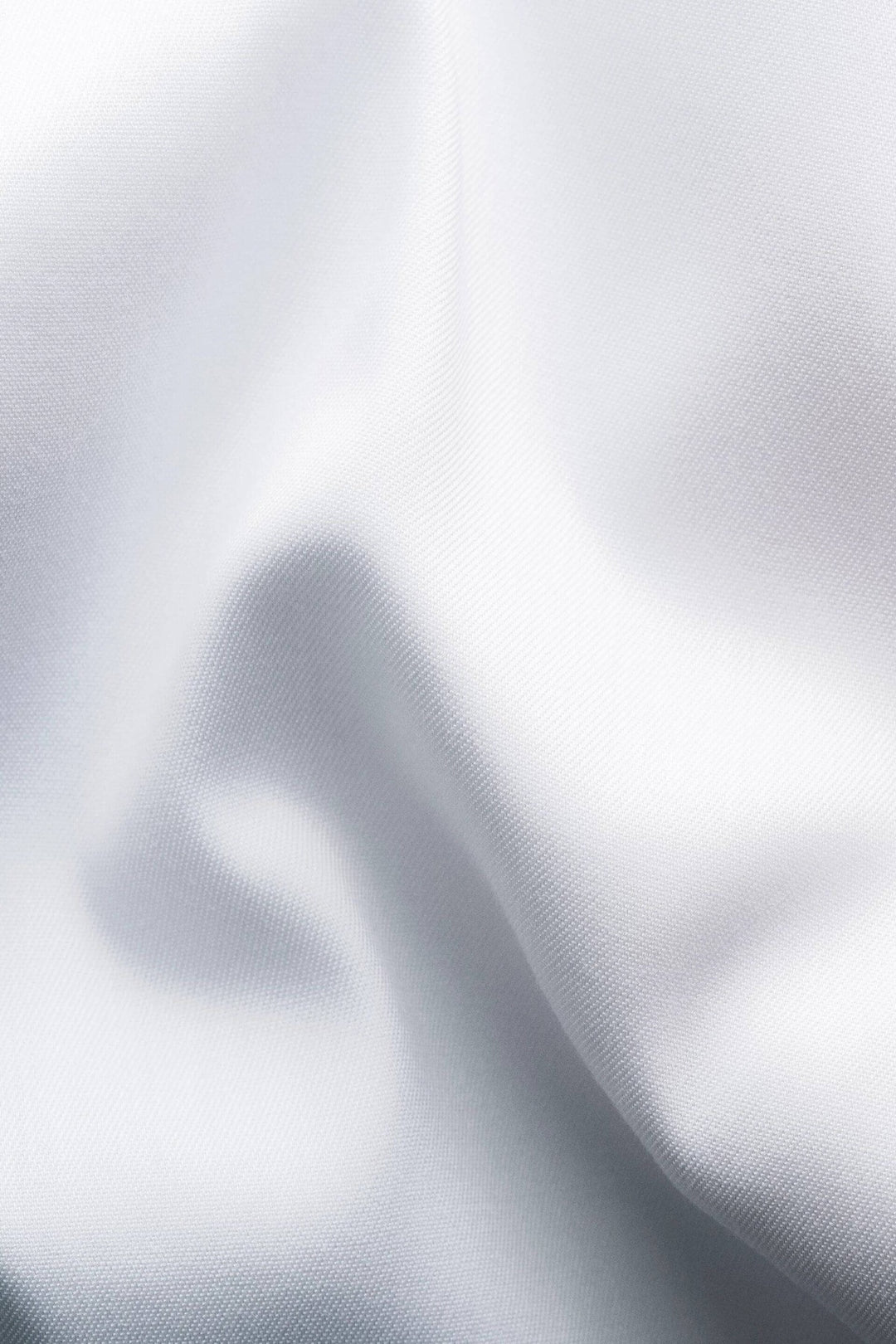 Chemise blanche avec imprimé au col et poignet