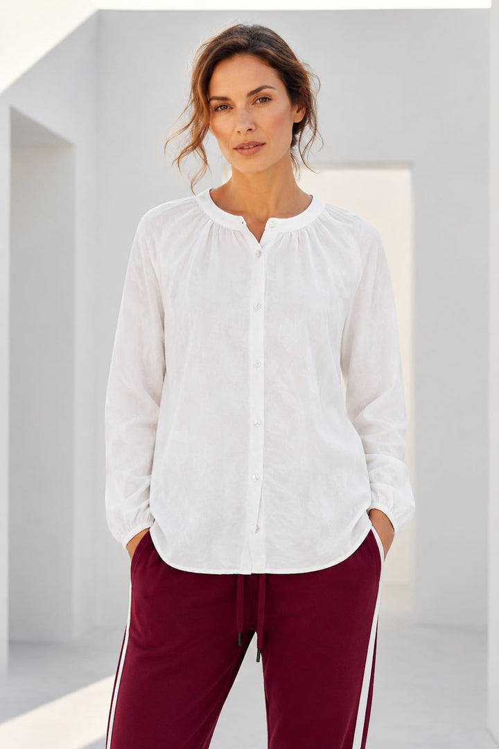 Front view of a women&