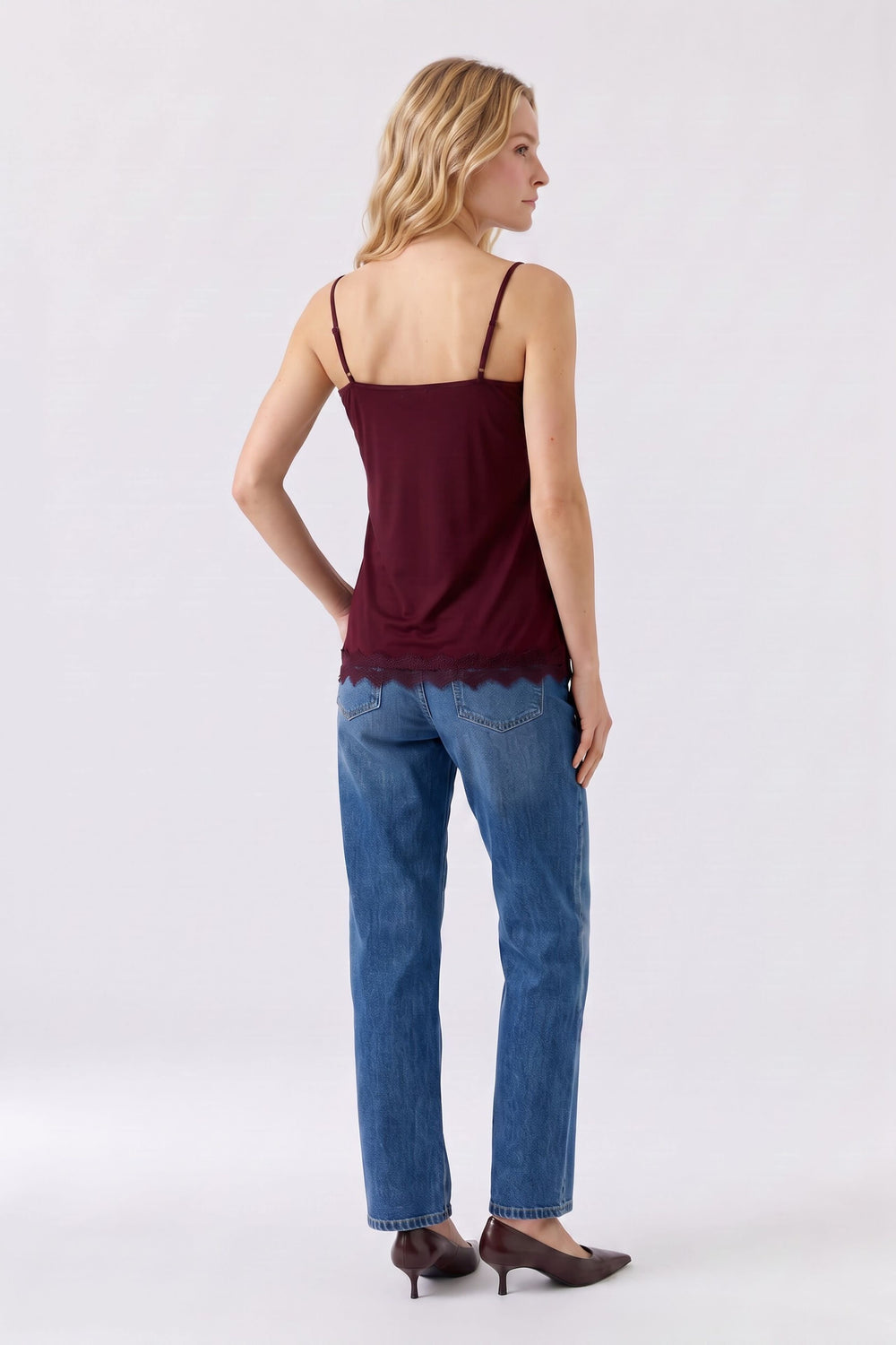 Women's lace-detail spaghetti-strap camisole, front view Oui
