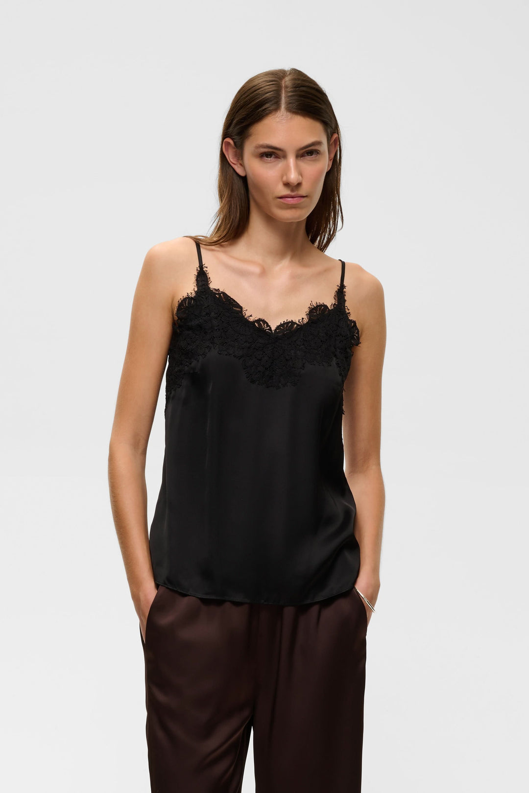 Camisole Orah satinée à dentelle délicate pour femme Inwear