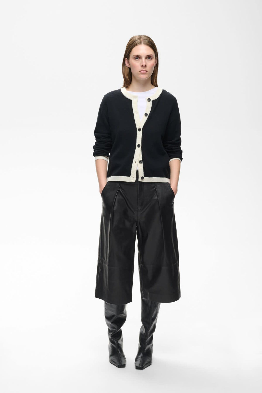 Tally wool cardigan front view for women Inwear