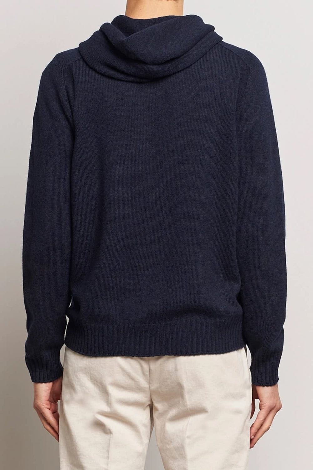 Front view of men's virgin wool hooded zip-up cardigan Gran sasso