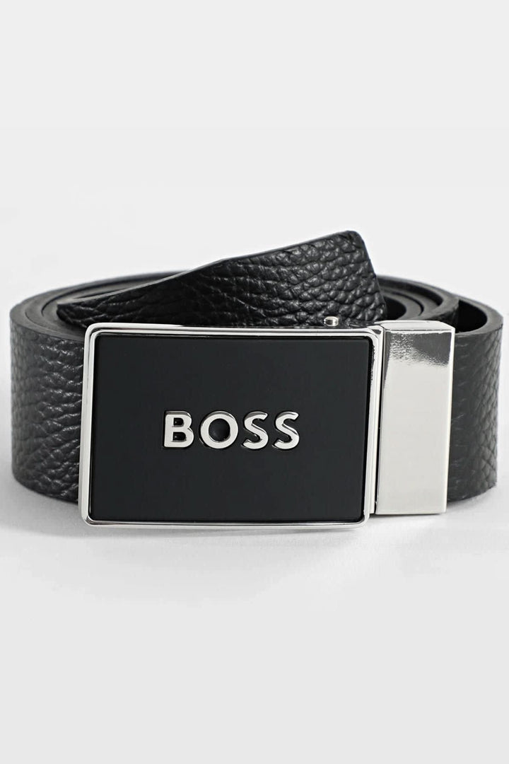 Ceinture à boucle plaque avec logo vue de face pour homme Hugo Boss
