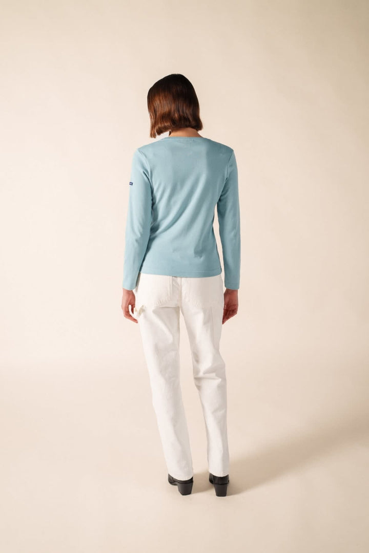Vue de front chandail CELINA U Saint James pour femme bleu avec détails rayés - Valérie Simon