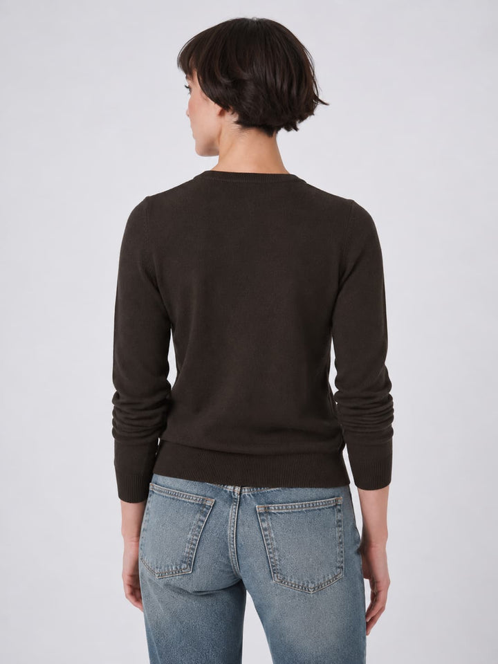 Front view of the women&