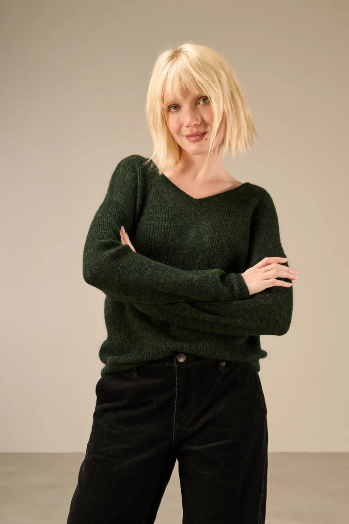 Nile V-neck knit sweater for women