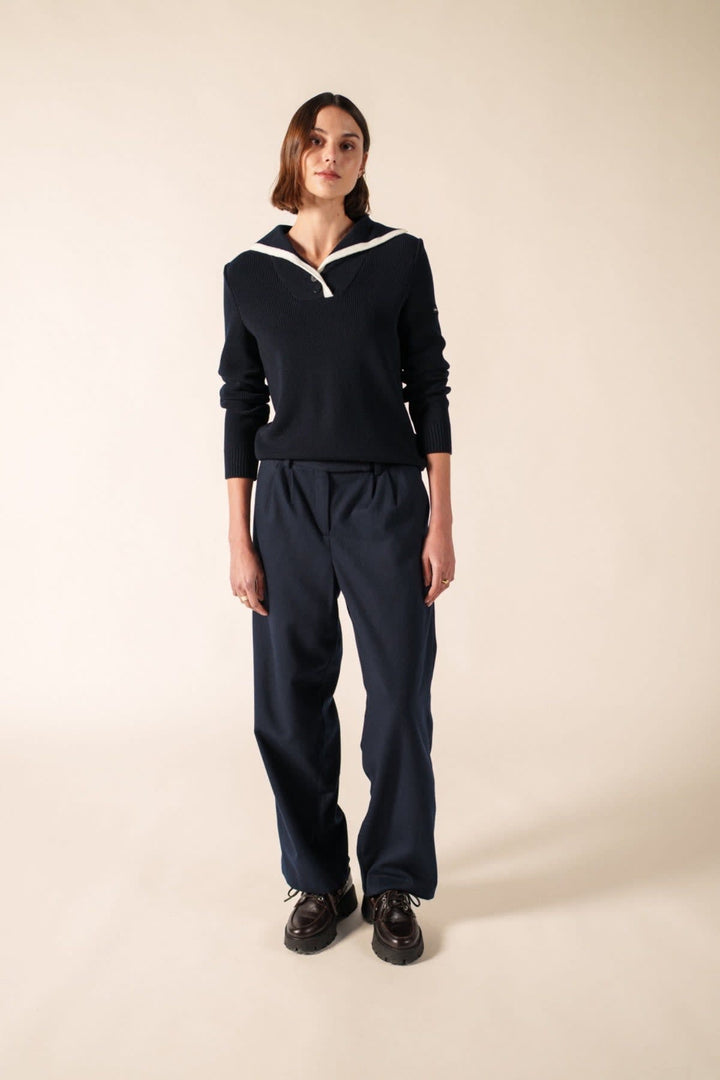 Vue latérale chandail rayé bleu et blanc GAVARNIE Saint James pour femme - Valérie Simon