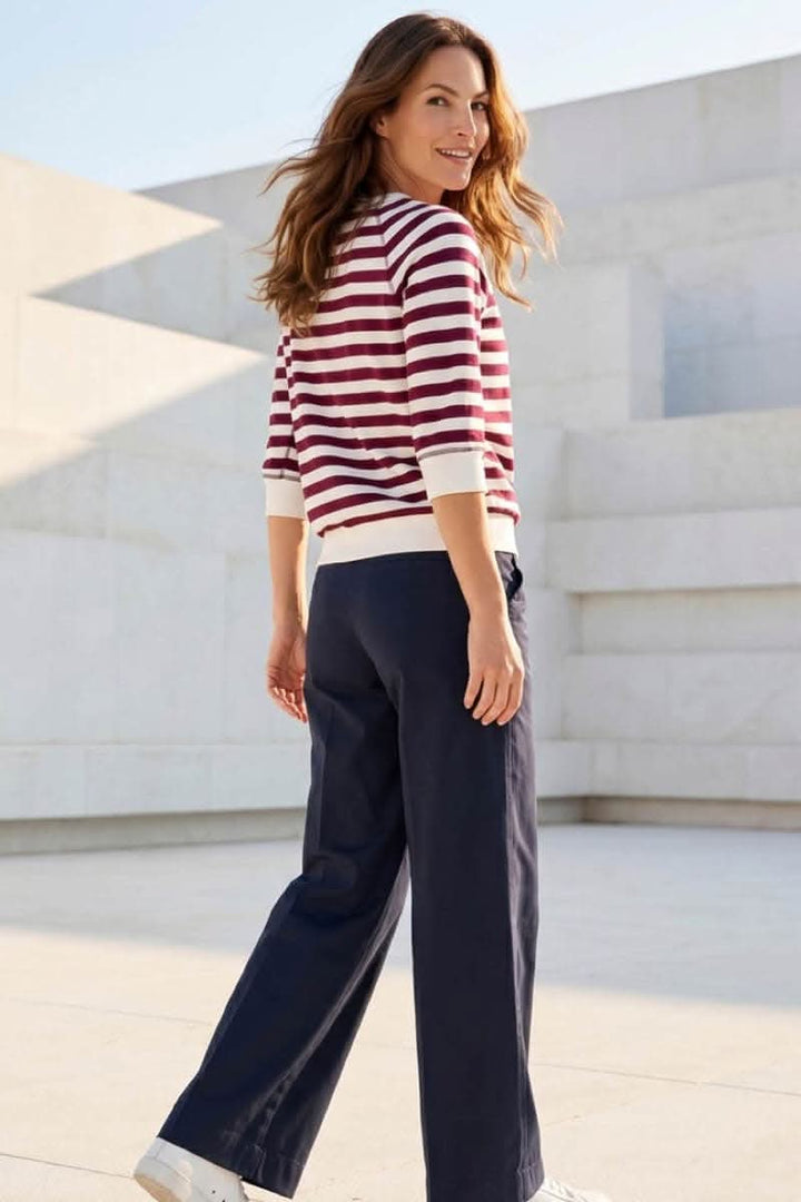 Front view of a women&