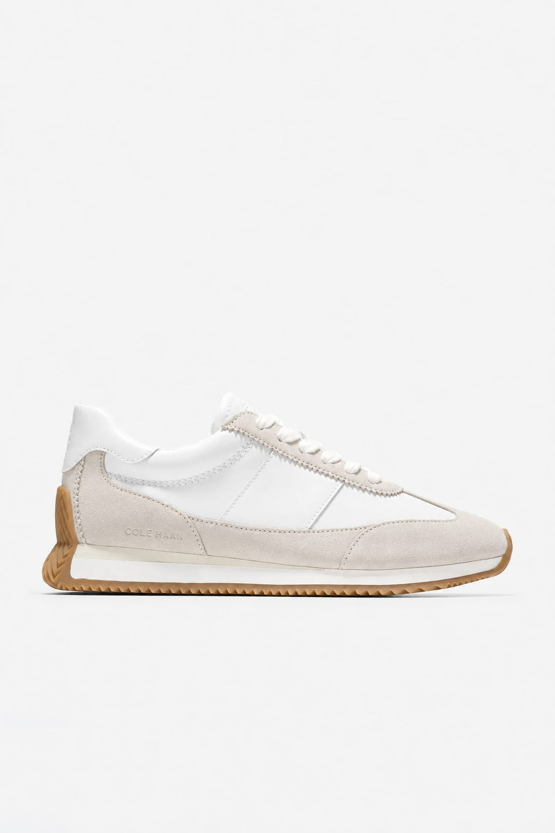 Chaussures de ville Davie Runner en cuir et suède vue de côté pour femme Cole Haan
