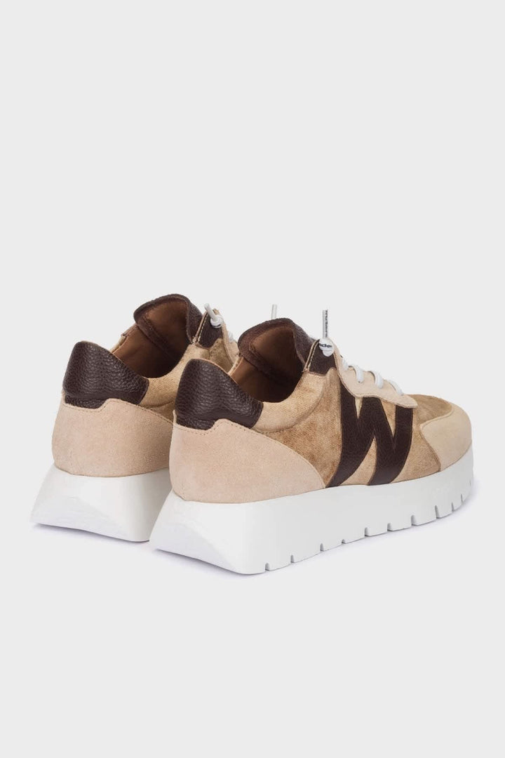 Chaussures de ville décontractées en suède à semelle plateforme vue de côté pour femme Wonder