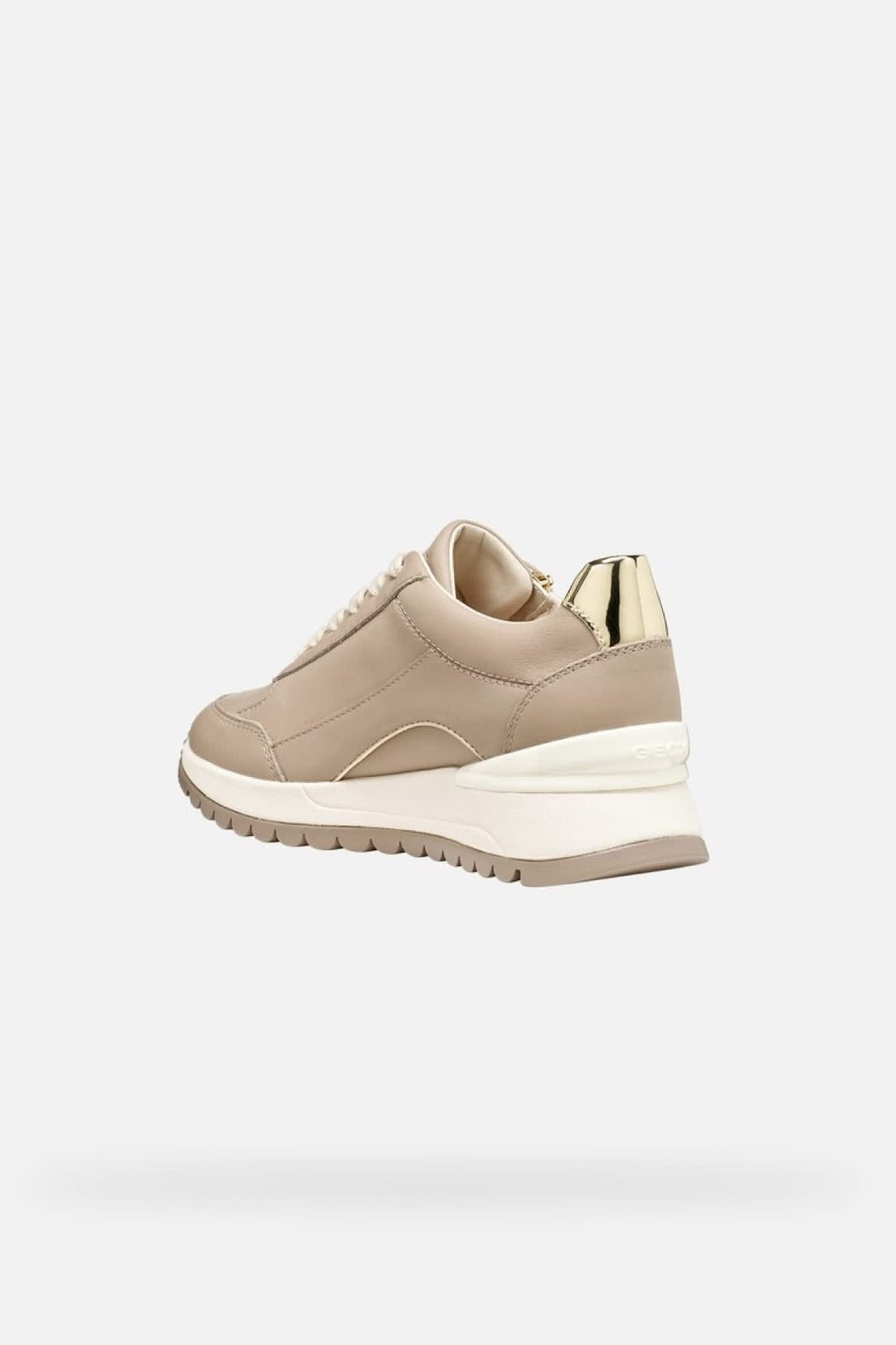 Side view of Geox women’s Desya dress shoes with platform sole