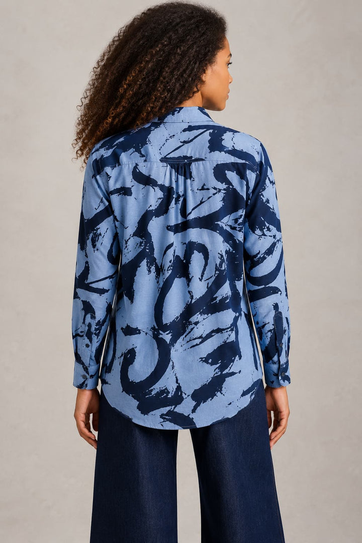 Vue de face chemise à imprimé abstrait pour femme multicolore White Stuff - Valérie Simon