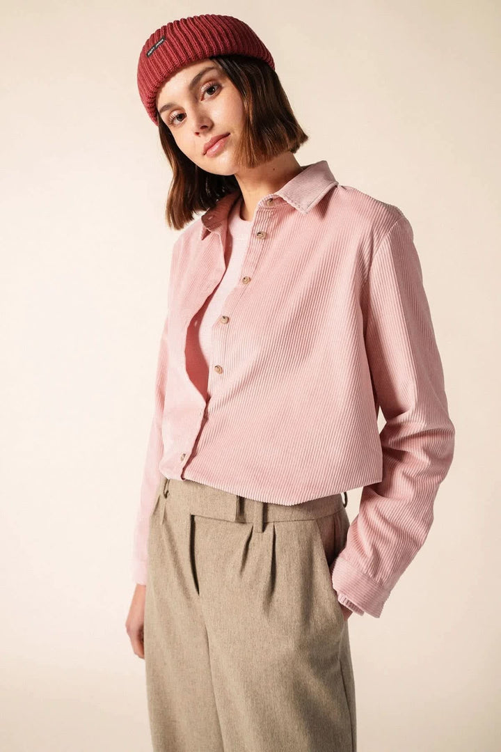 Chemise Magali en velours côtelé vue de face pour femme Saint James