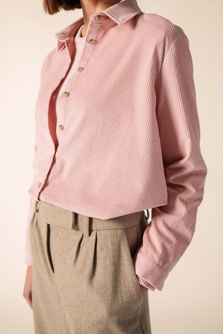 Chemise Magali en velours côtelé vue de face pour femme Saint James