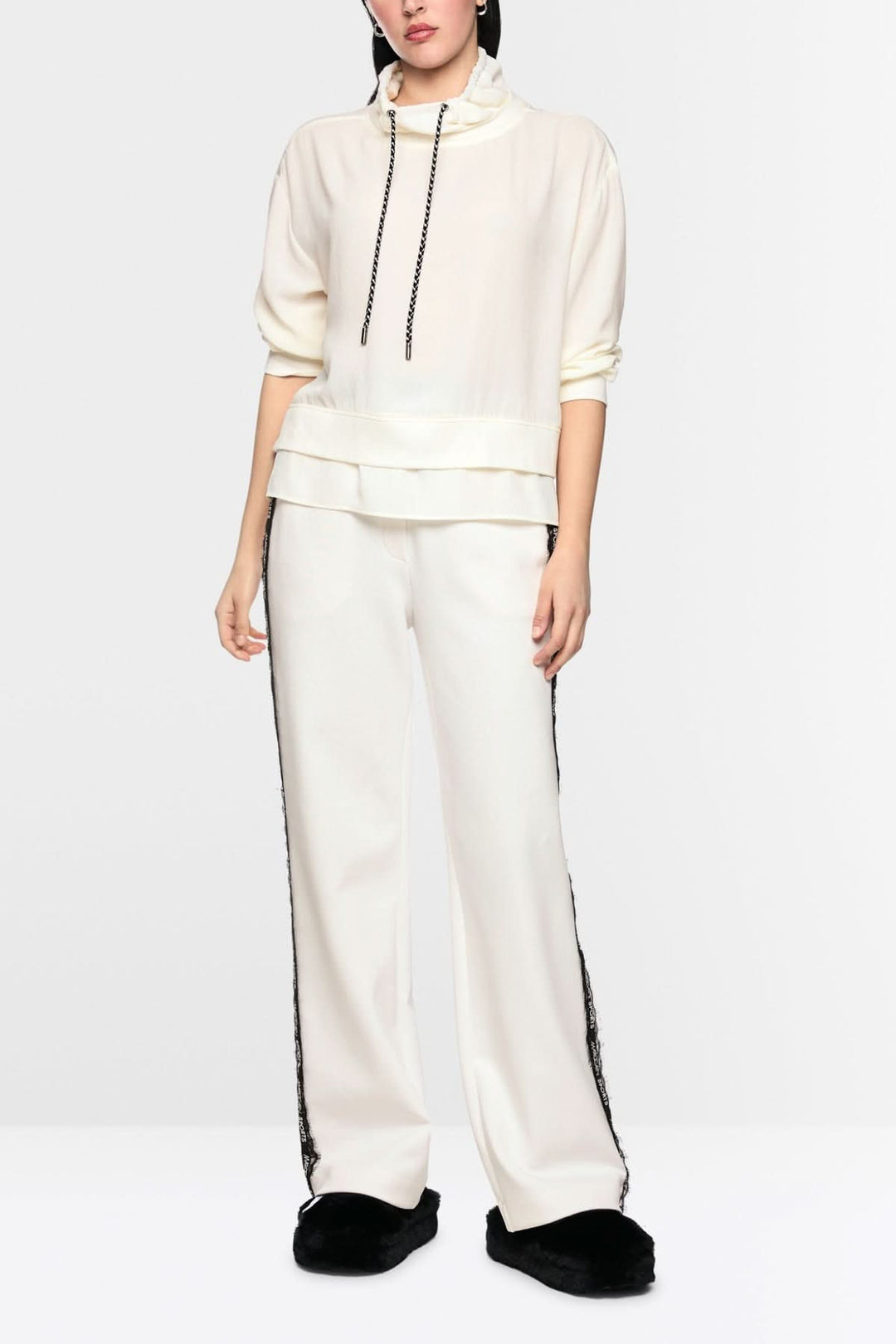 Blouse ample à col avec cordon de serrage