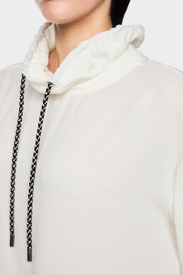 Blouse ample à col avec cordon de serrage
