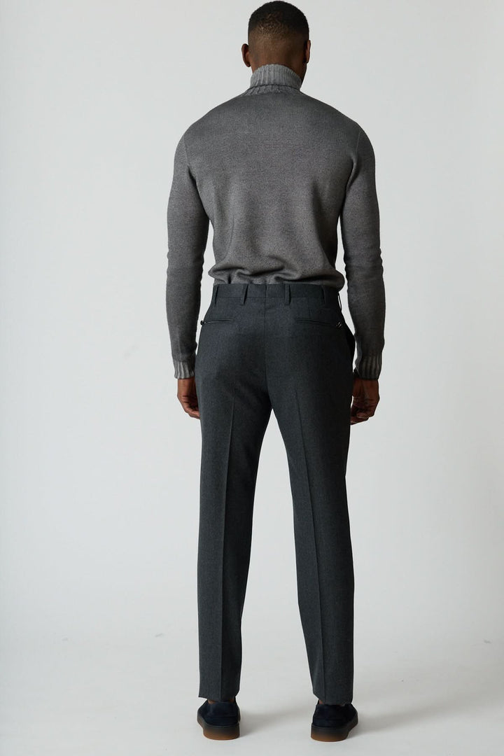 Pantalon habillé en laine vierge